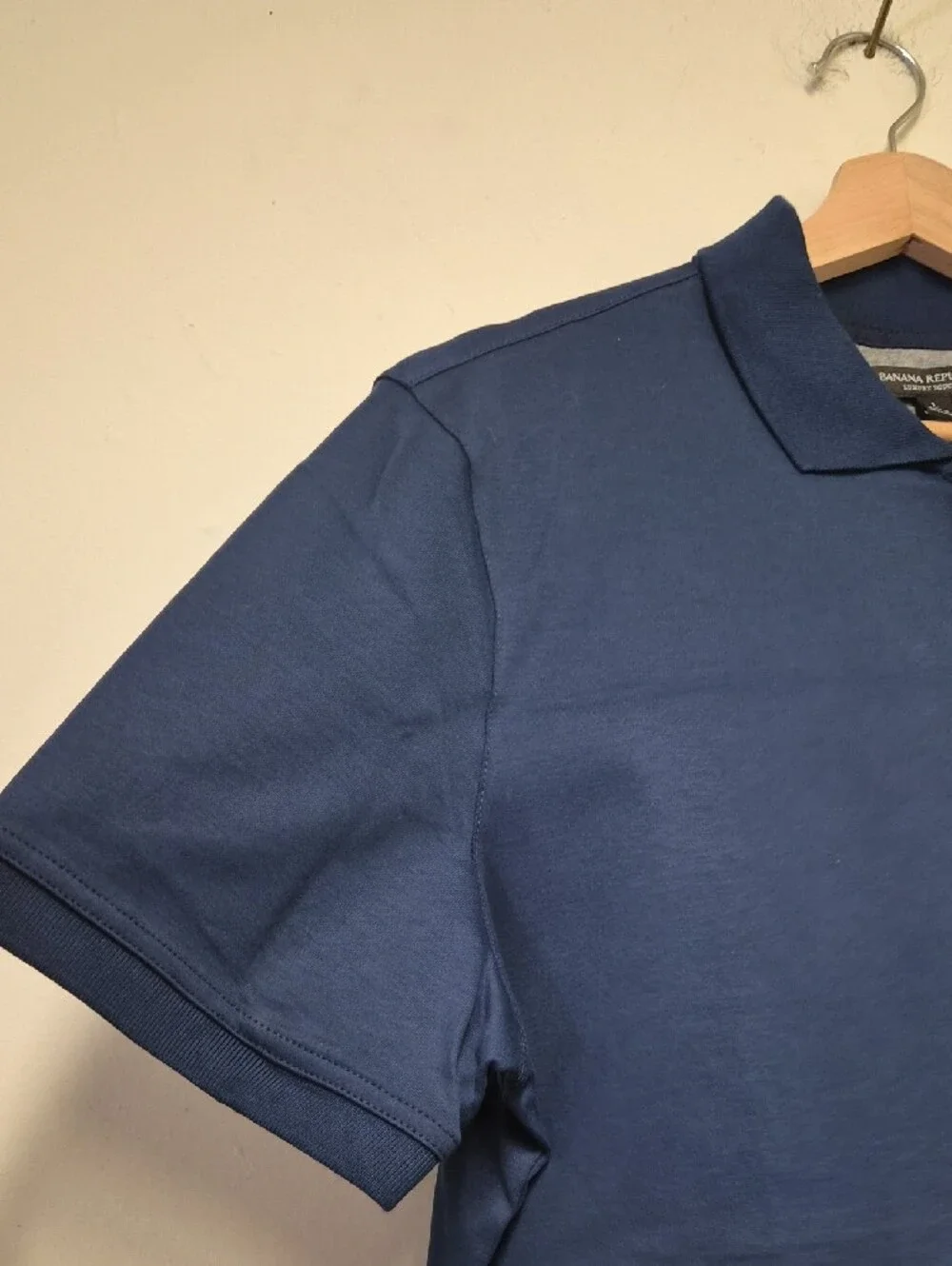 Banana Republic Men's Dark Navy Short-Sleeve Polo Size L